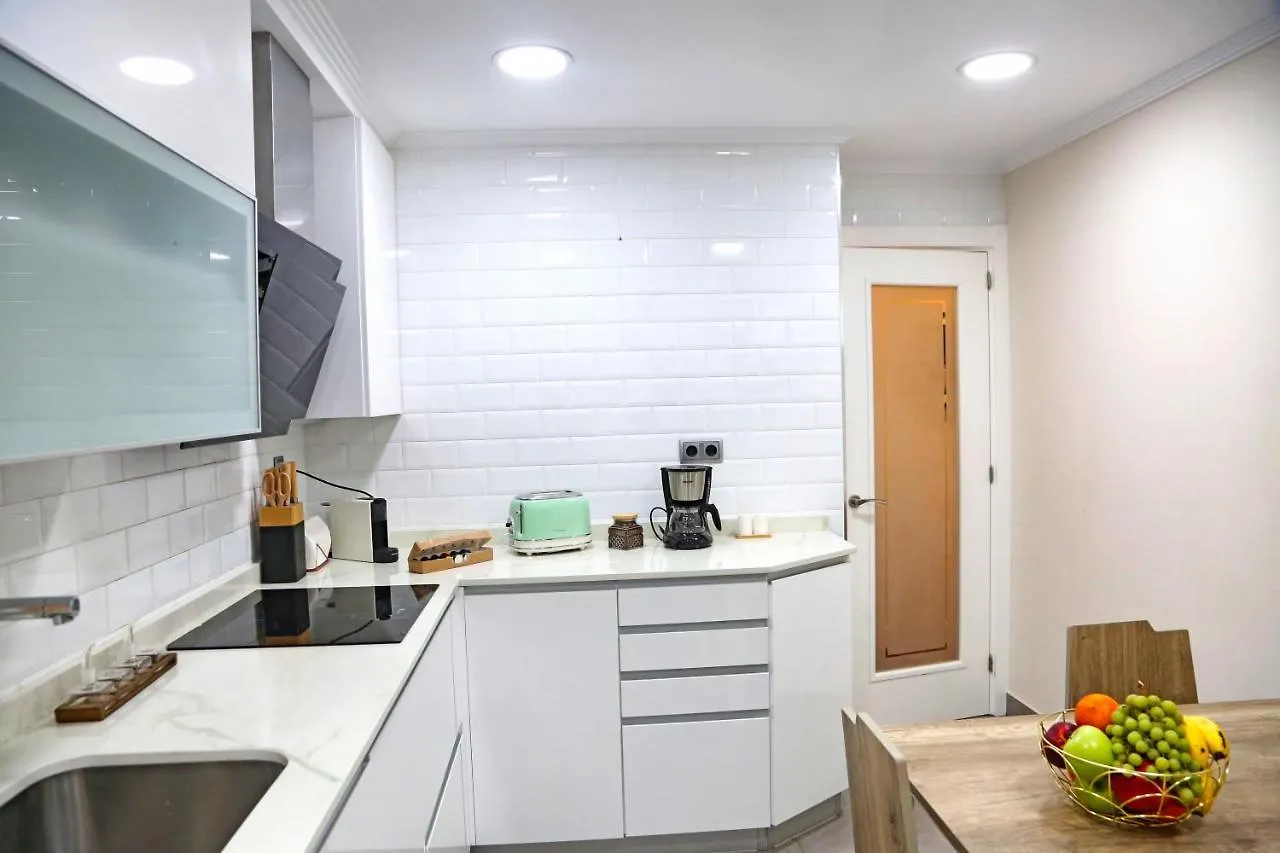 River Deluxe Con Garaje Gratis Bilbau 0*,