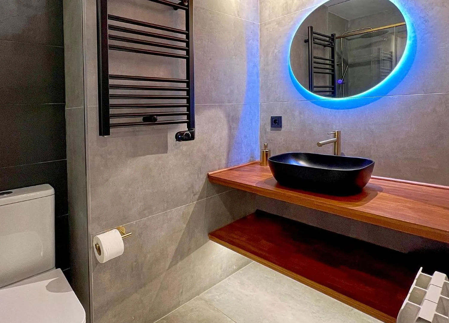 River Deluxe Con Garaje Gratis Bilbau Espanha