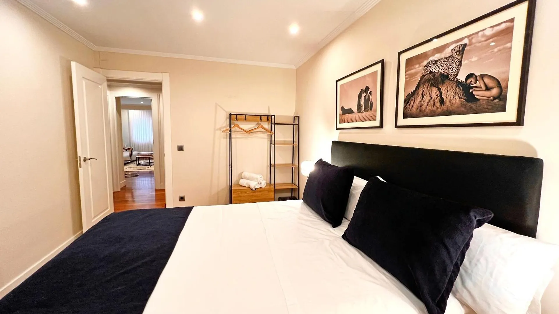 River Deluxe Con Garaje Gratis Bilbau 0*,  Espanha