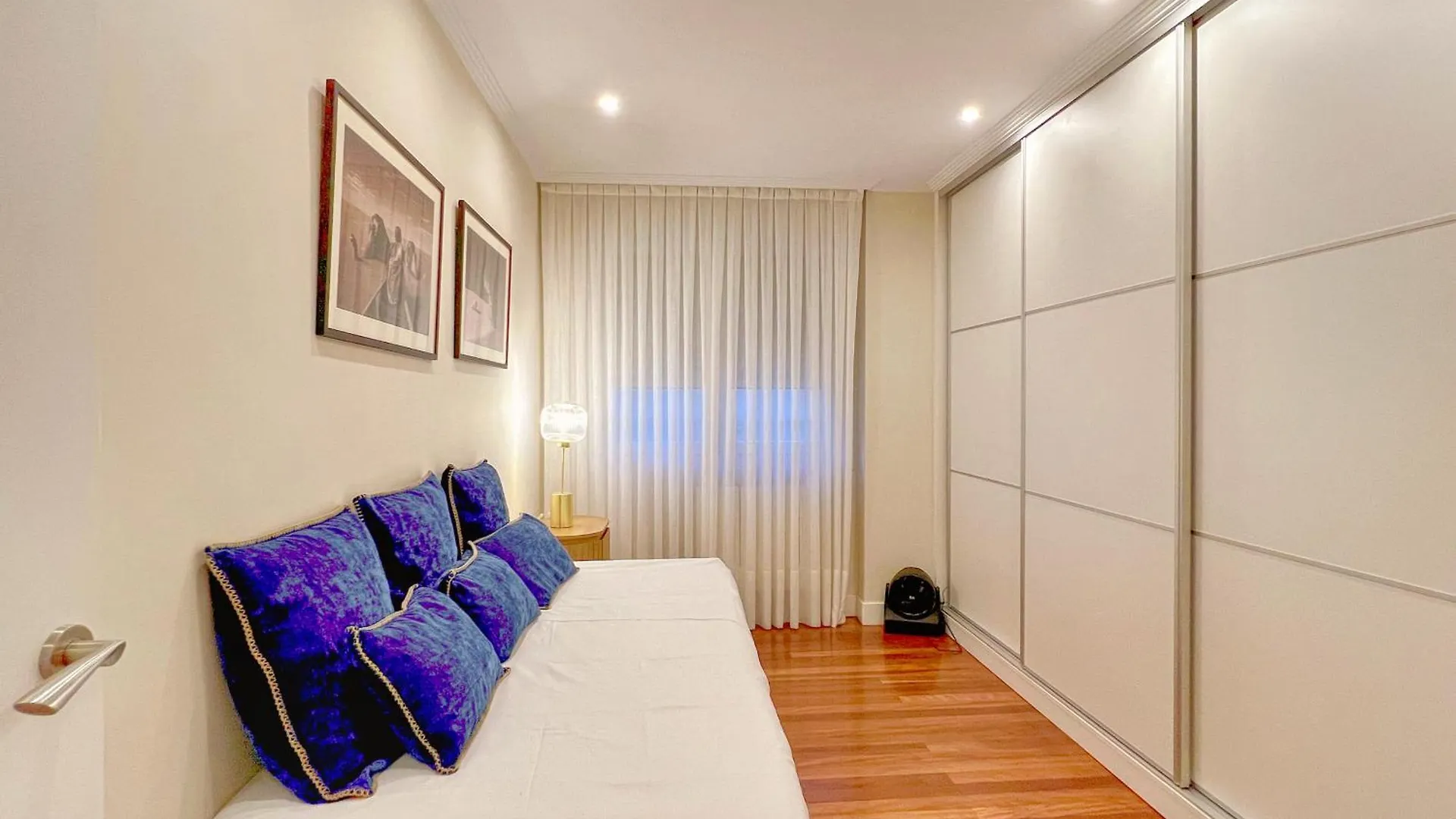 River Deluxe Con Garaje Gratis Bilbau 0*,  Espanha