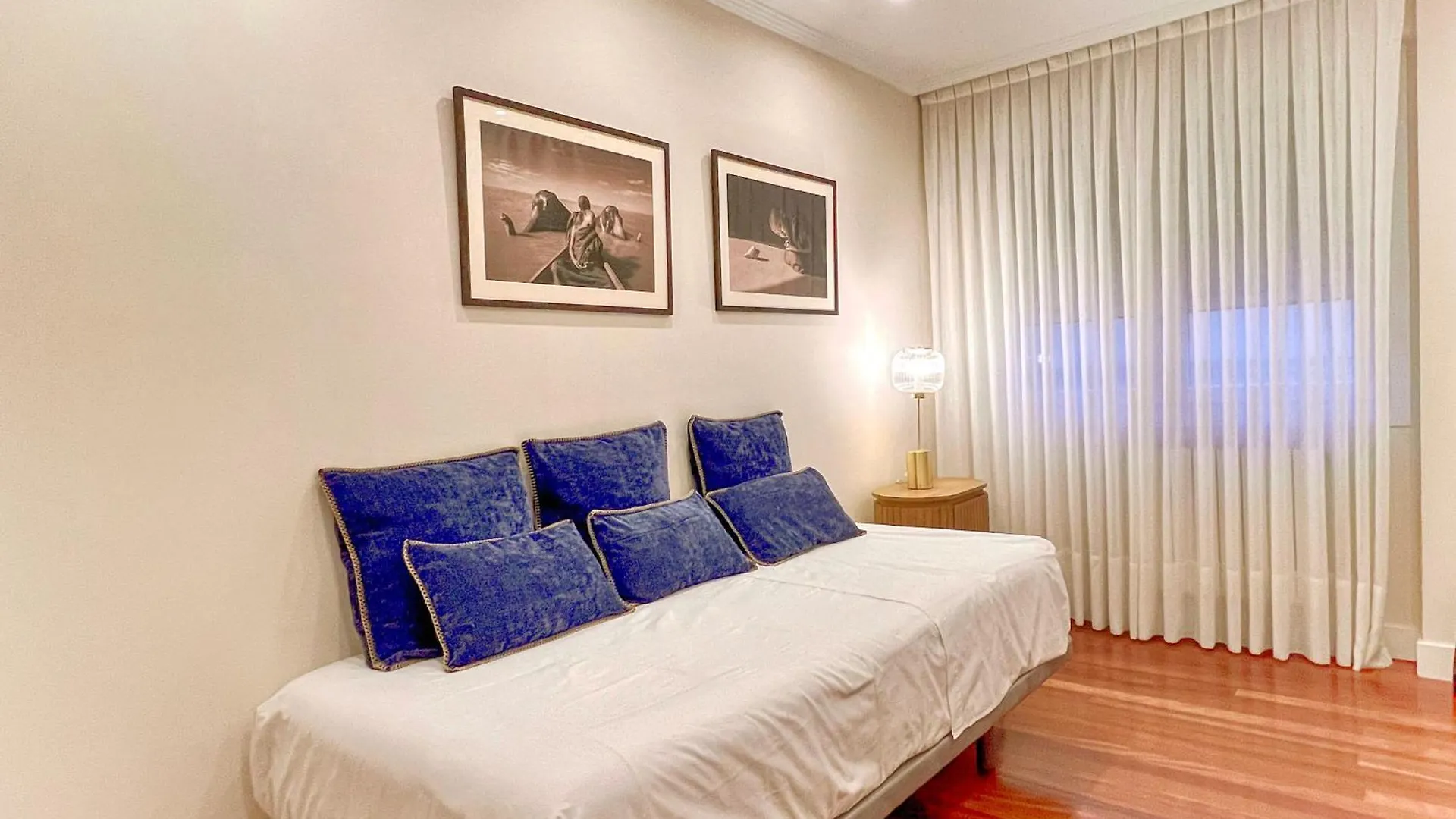 River Deluxe Con Garaje Gratis Bilbau Espanha